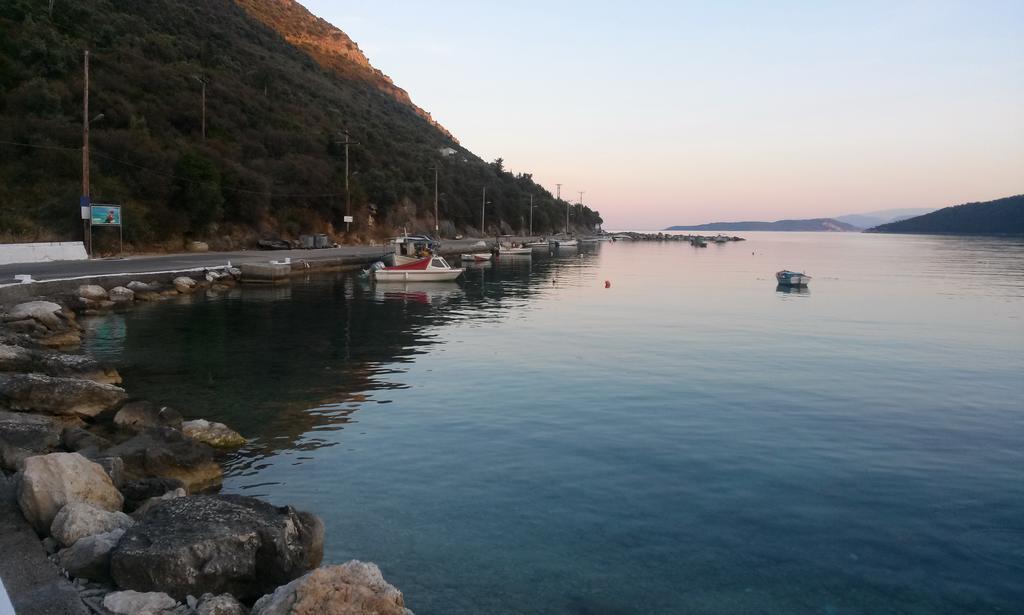 Porto Poros Mikros Gialos Exterior foto