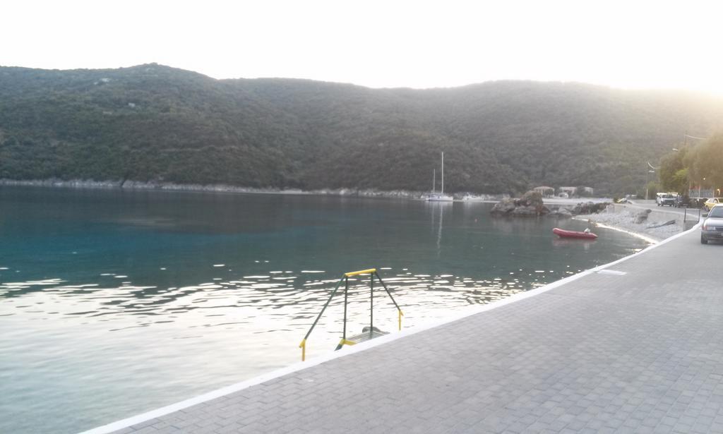 Porto Poros Mikros Gialos Exterior foto