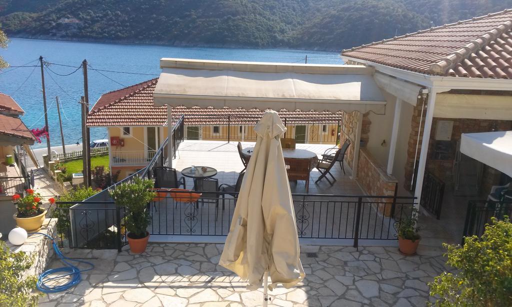 Porto Poros Mikros Gialos Exterior foto