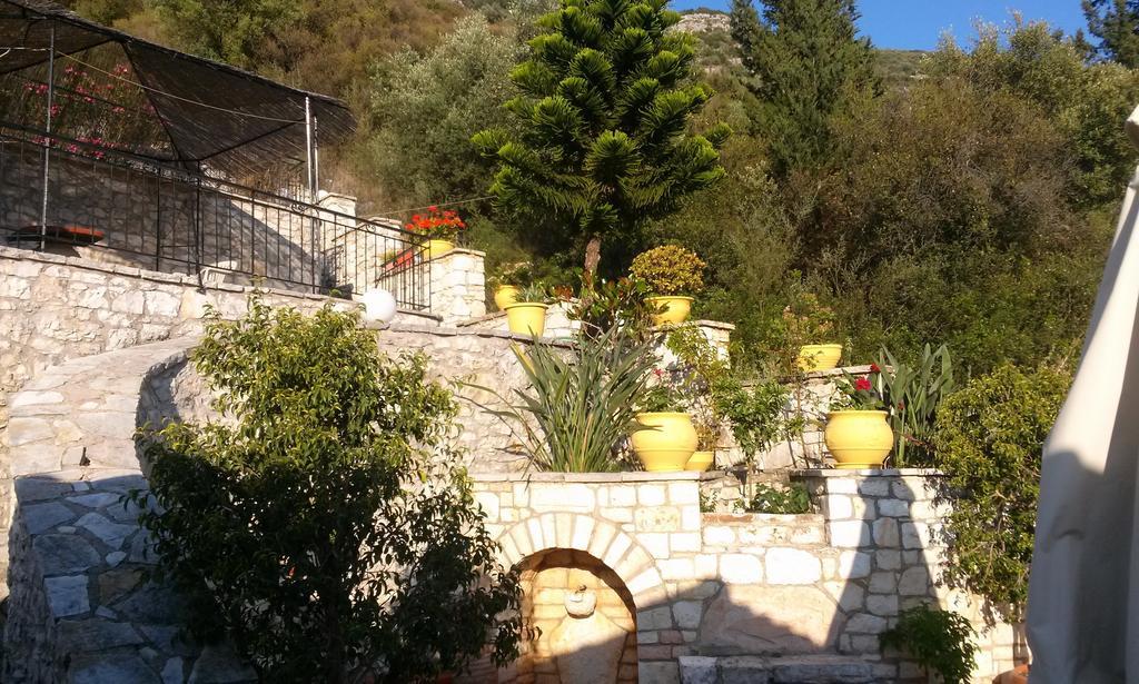 Porto Poros Mikros Gialos Exterior foto
