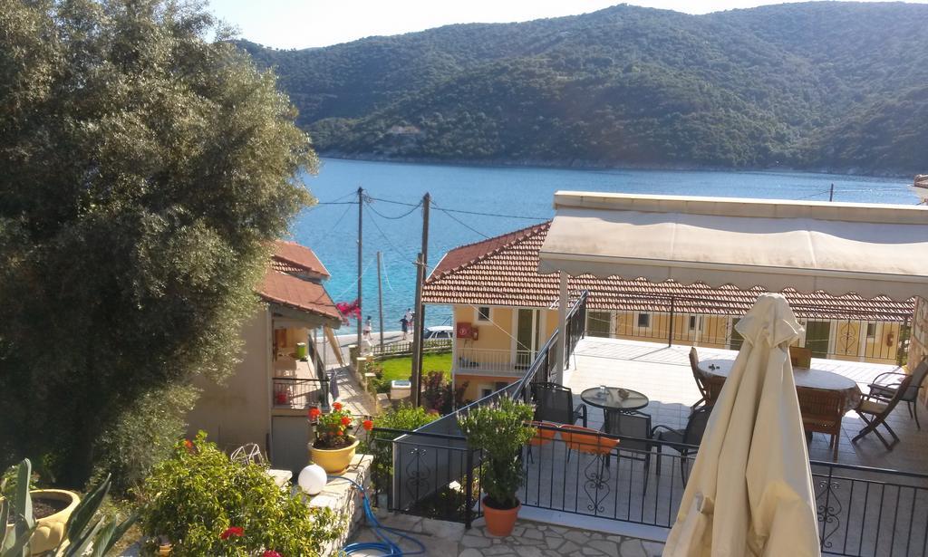 Porto Poros Mikros Gialos Exterior foto
