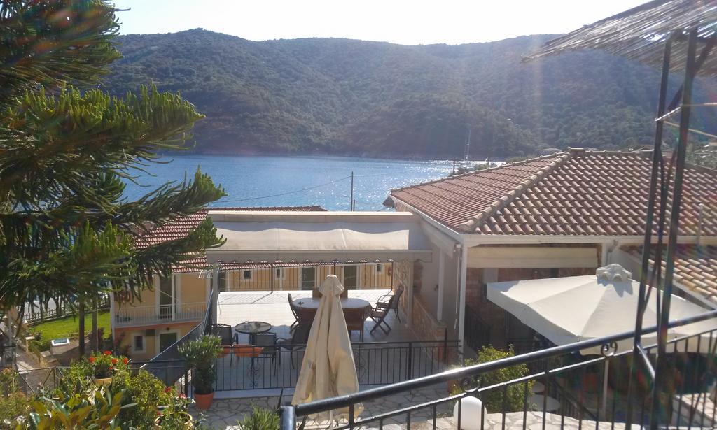 Porto Poros Mikros Gialos Exterior foto