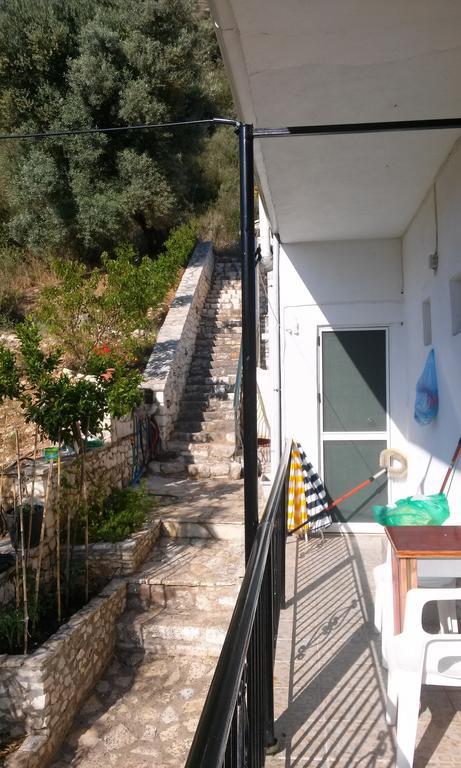 Porto Poros Mikros Gialos Exterior foto