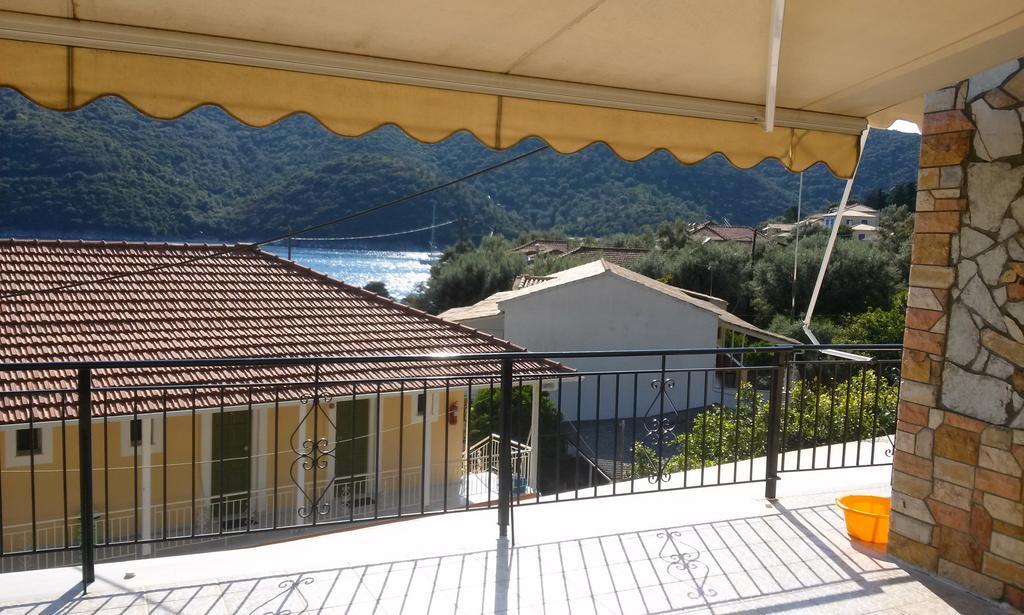 Porto Poros Mikros Gialos Exterior foto
